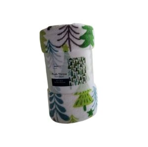 NEW Mainstays Trees Plush Throw, 50"x 60"